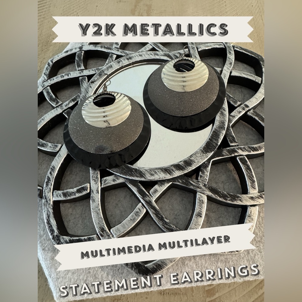 Mixed metal statement disc earrings